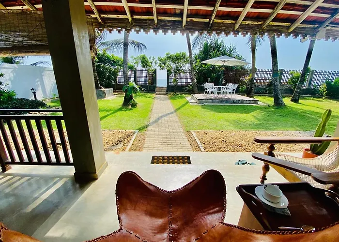 Sunset Beach Haven, Entire Villa, Beachfront, Private Pool